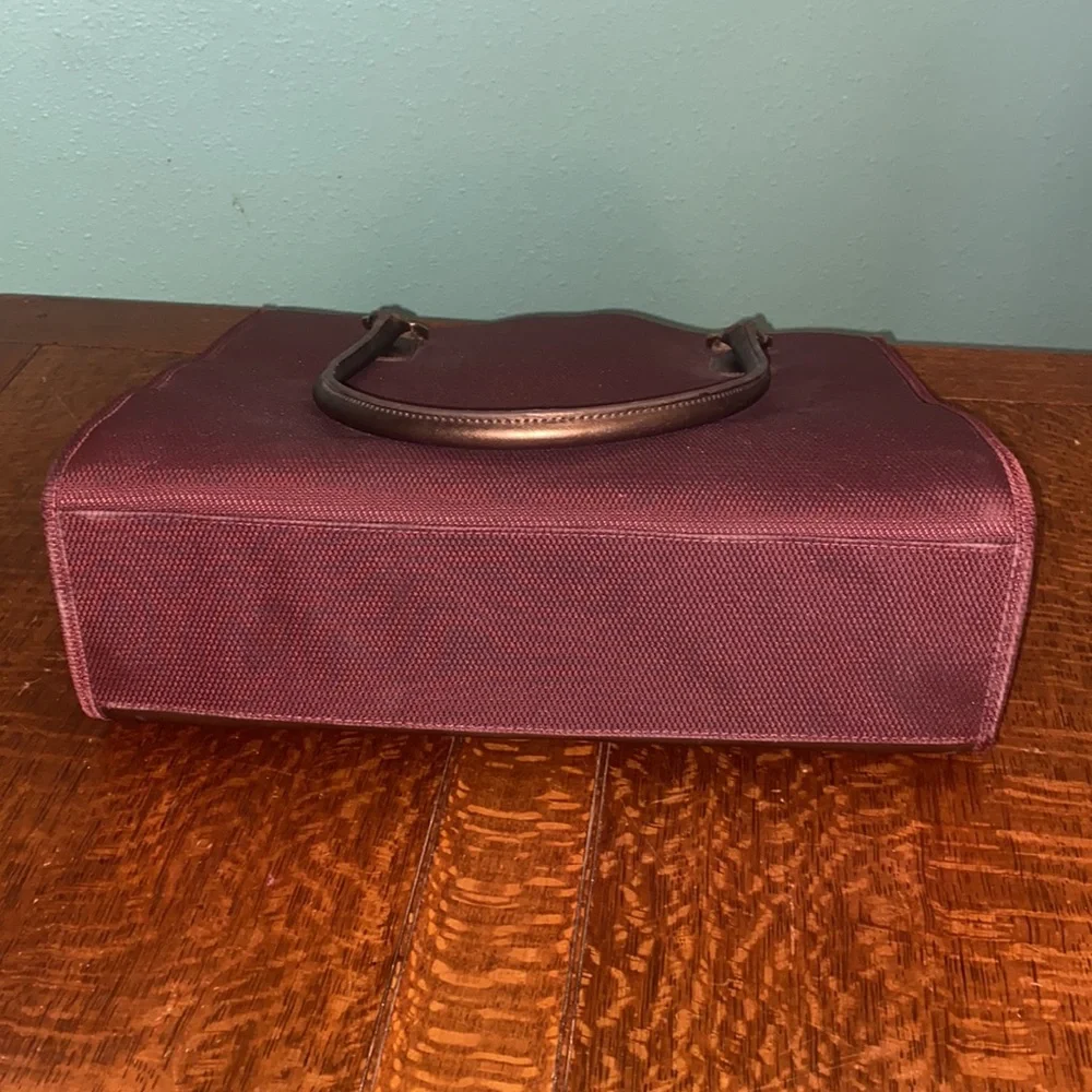 Diane Von Furstenberg laptop tote. Great condition.